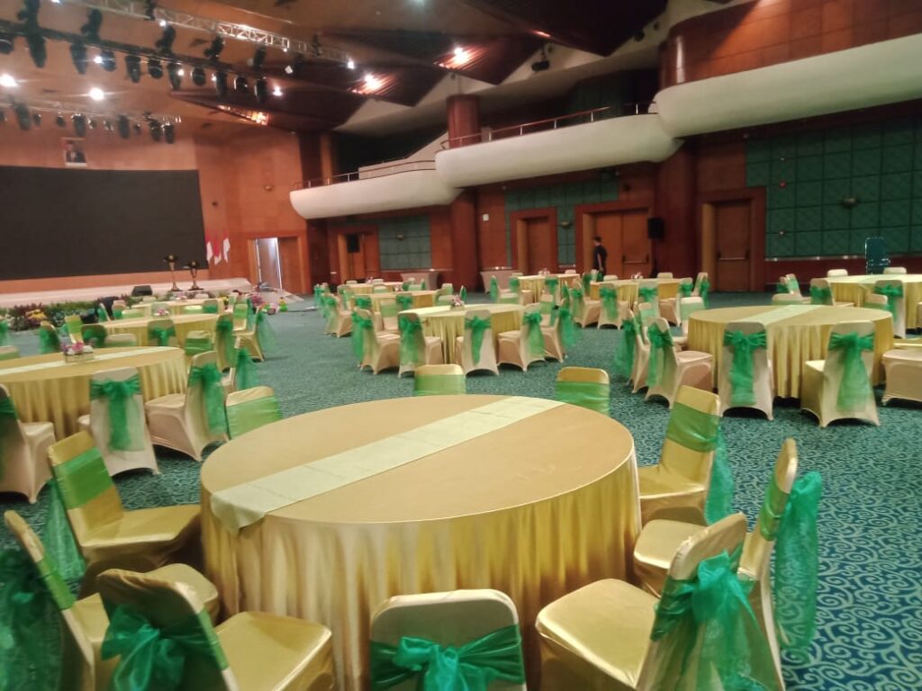 sewa meja bulat jakarta