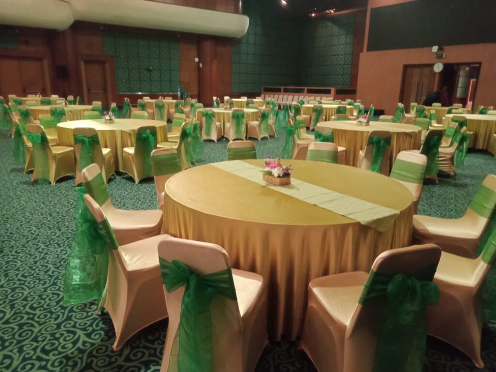 sewa meja bulat jakarta